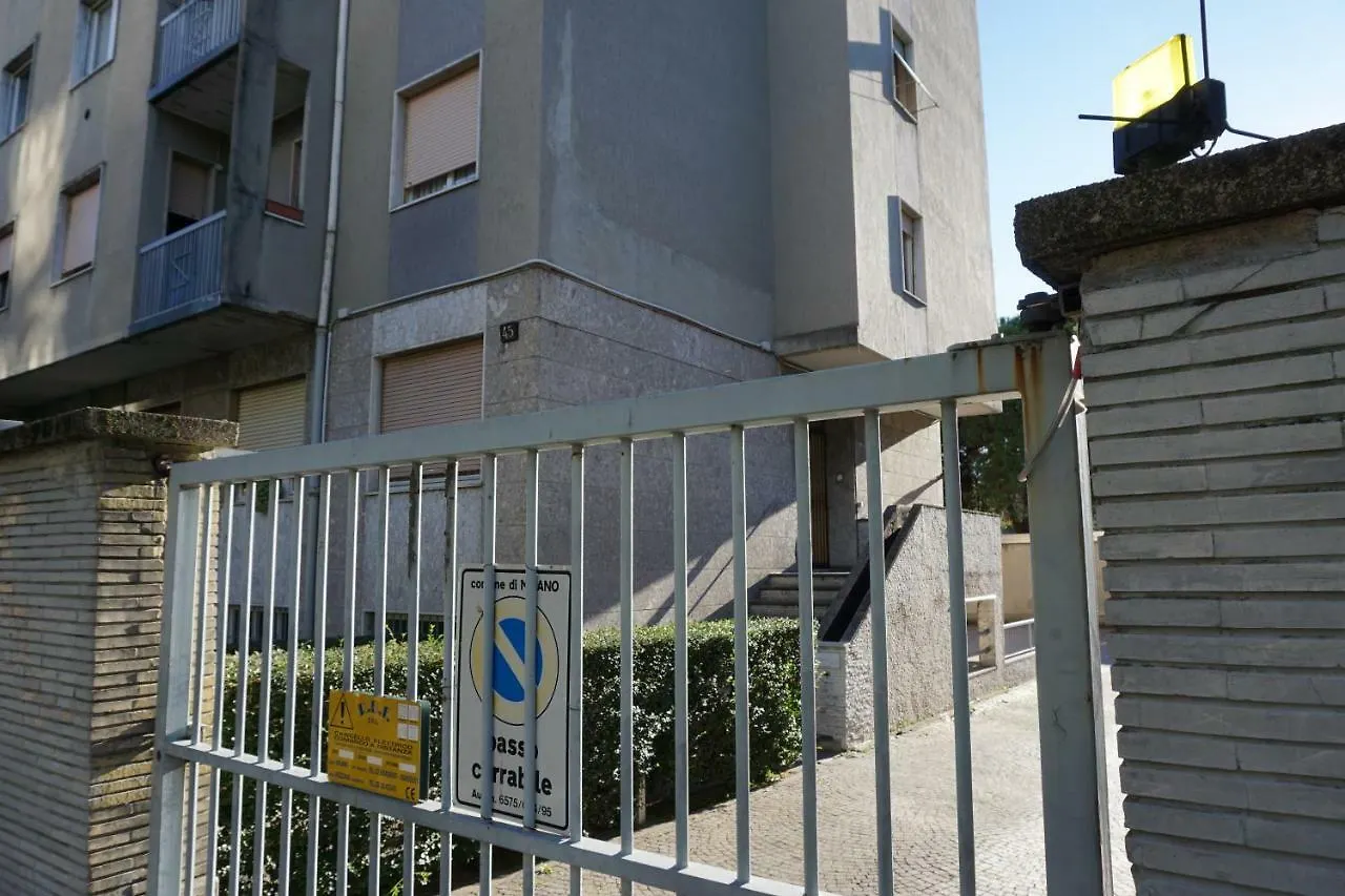 Apartment Vivapartments Milanosansiro Italy